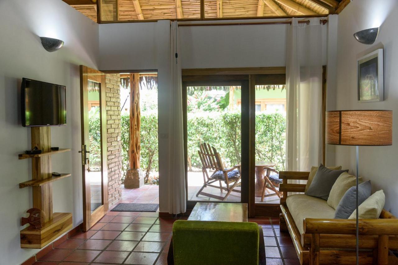 Nautilus Lodge Puerto López Exteriör bild